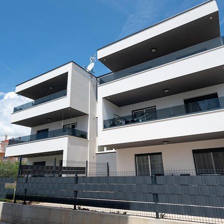 Apartman Mulin Τρογκίρ Εξωτερικό φωτογραφία